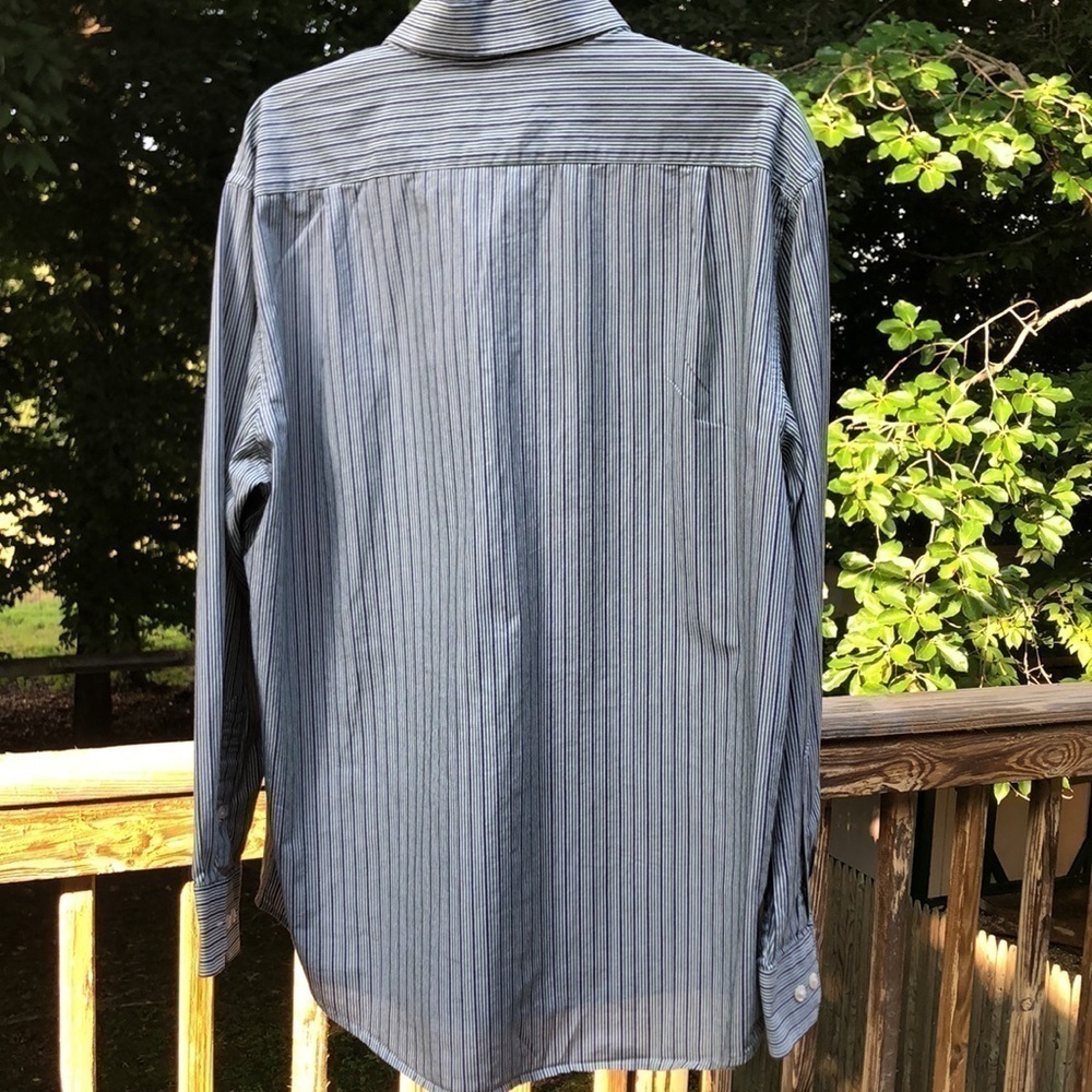 IZOD Men’s Large Cotton Long Sleeve Button Down Dress EUC Pit to pit 25" - Picture 5 of 8